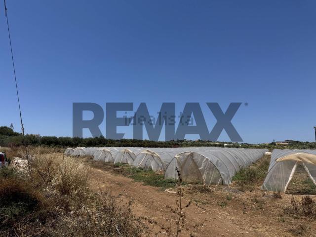 Terreno in vendita di 50332 m² in Via Conca D&apos oro