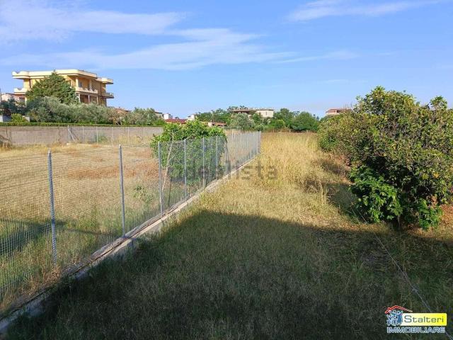 Terreno in vendita di 503 m² in Via Pellegrina