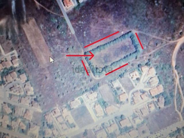 Terreno in vendita di 5240 m² in Via Giovanni XXIII