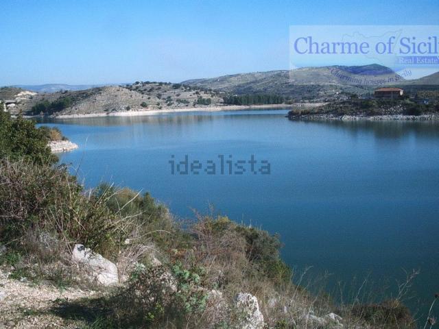 Terreno in vendita di 5270 m² in Strada senza nome