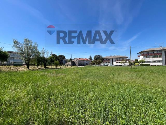 Terreno in vendita di 5200 m² in Via Rinaldo Cogolo