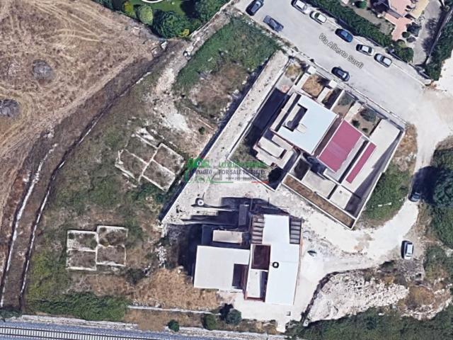 Terreno in vendita di 520 m² in Via Alberto Sordi