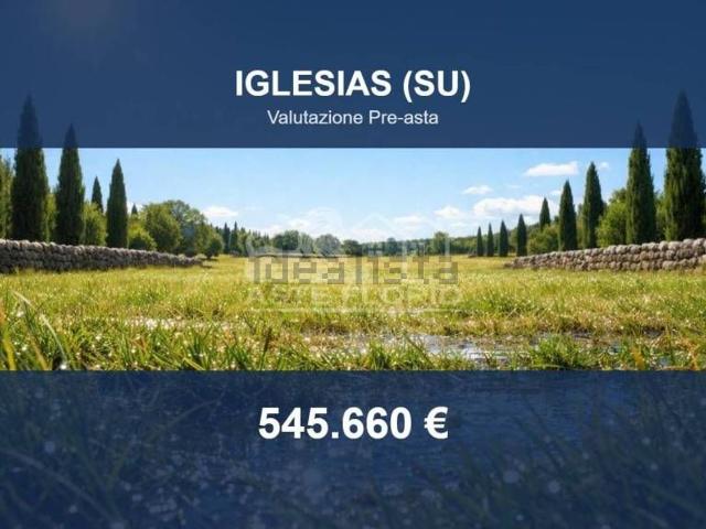 Terreno in vendita di 5414 m² in Via Isonzo