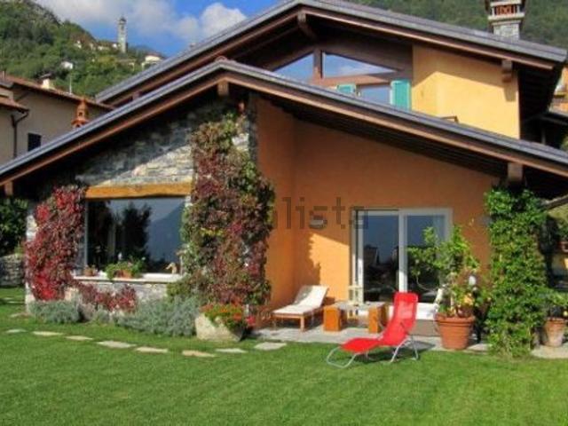 Terreno in vendita di 550 m² in Località Aurisina Santa Croce