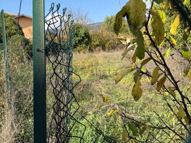 Terreno in vendita di 550 m² in Via Sant&apos Andrea, 58