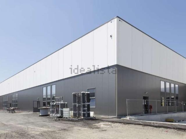 Terreno in vendita di 5600 m² in Viale della Resistenza, 24