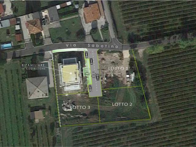 Terreno in vendita di 560 m² in Via Sabotino
