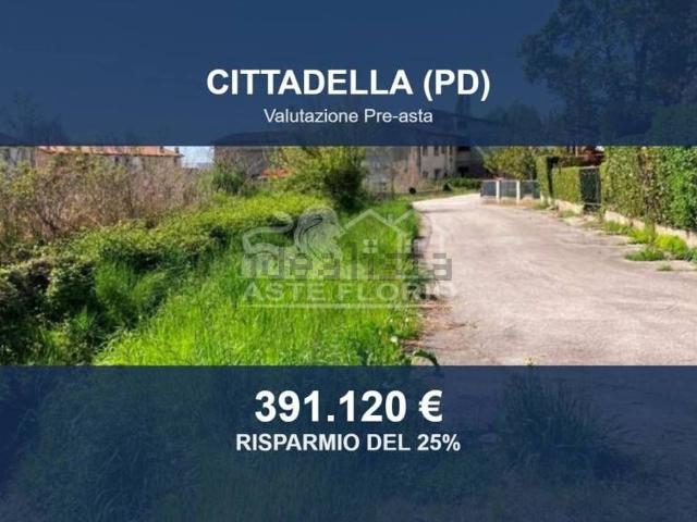 Terreno in vendita di 5791 m² in Via Tiso da Camposampiero