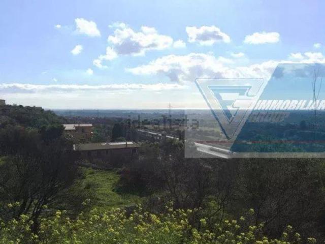 Terreno in vendita di 570 m²