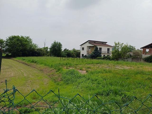 Terreno in vendita di 5710 m² in Corso G. Mazzini