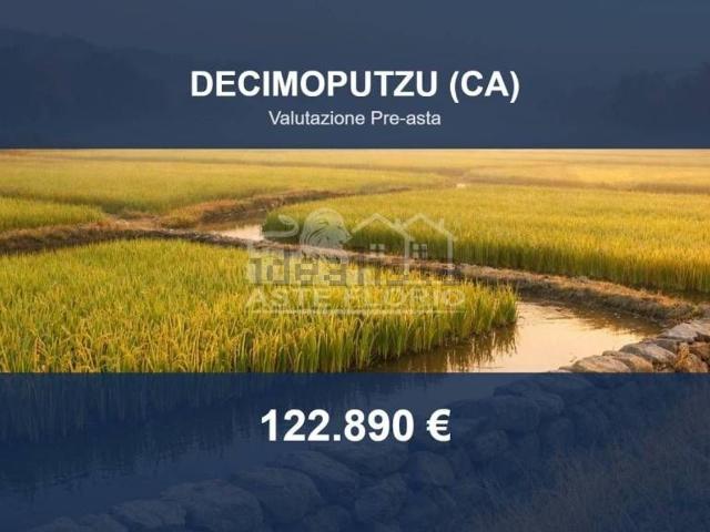 Terreno in vendita di 57392 m² in Strada Senza Nome
