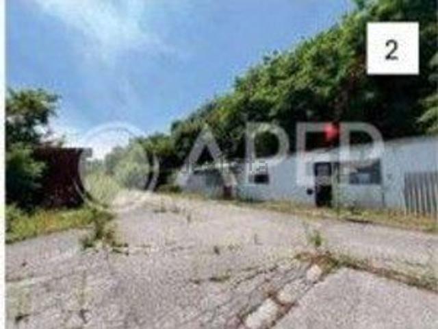 Terreno in vendita di 5872 m² in Via Galileo Galilei, 15