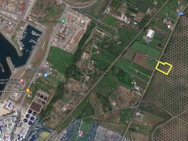 Terreno in vendita di 5898 m² in Strada Statale 18, 397