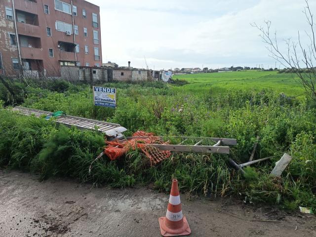 Terreno in vendita di 580 m² in Via L. Bissolati, 249