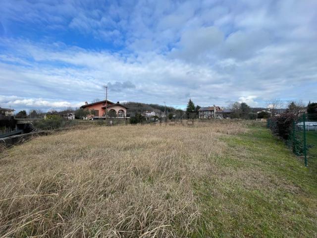 Terreno in vendita di 583 m² in Via Carlo Collodi