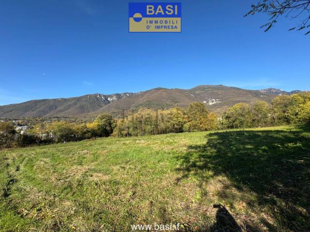 Terreno in vendita di 5981 m² in Via Molinetto