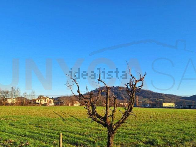 Terreno in vendita di 59049 m² in Via Monte Venda