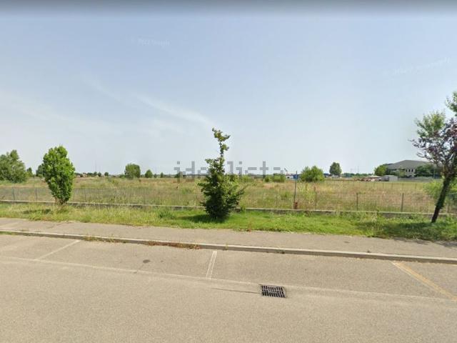 Terreno in vendita di 6000 m² in Via delle Imprese