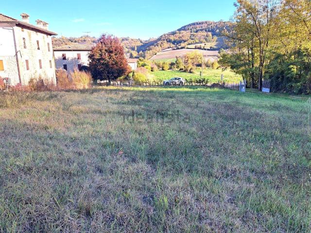 Terreno in vendita di 6000 m² in Via per Neviano