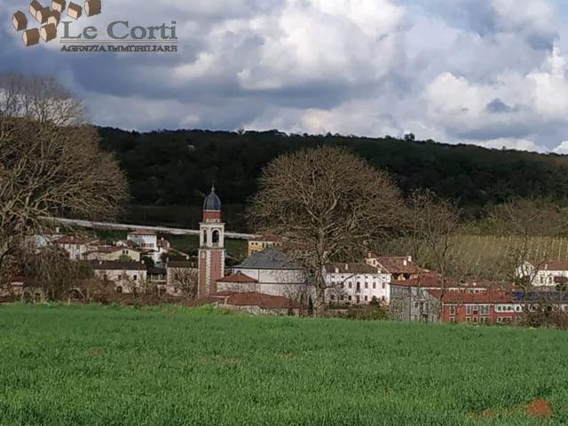 Terreno in vendita di 600 m²