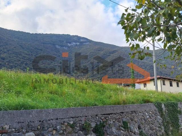 Terreno in vendita di 600 m² in Piazza Teofilo Folengo