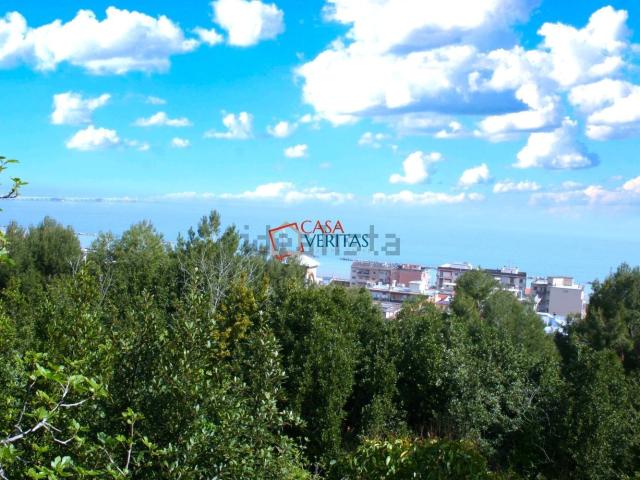 Terreno in vendita di 600 m² in Via Castellaraccia, 40