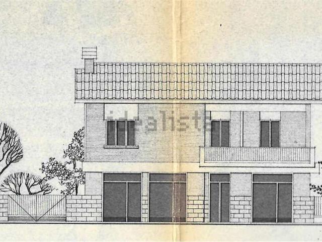 Terreno in vendita di 600 m² in Via Lodi