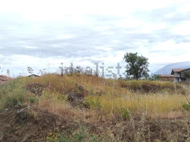 Terreno in vendita di 600 m² in Via P. Riccioli