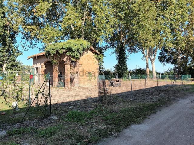 Terreno in vendita di 600 m² in Via Santa Margherita