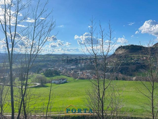 Terreno in vendita di 6182 m² in Via Sale San Giovanni