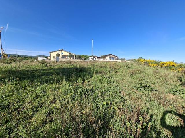 Terreno in vendita di 625 m² in Via Montarfoni