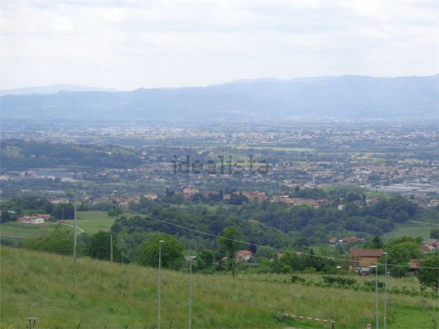 Terreno in vendita di 625 m² in Via Divisione Julia, 1