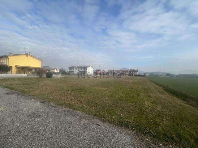 Terreno in vendita di 620 m² in Piazza Umberto I&apos