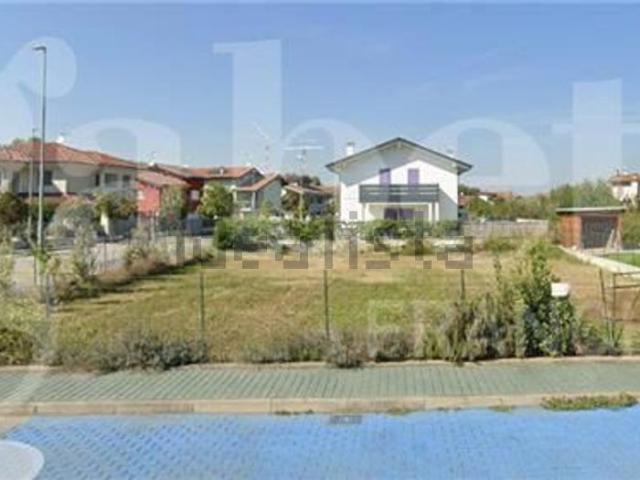 Terreno in vendita di 644 m² in Via Pietro Prato
