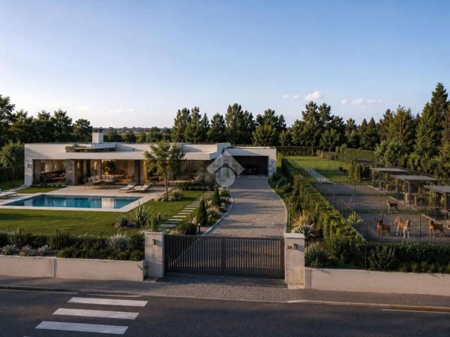 Terreno in vendita di 6426 m² in Via Maggia