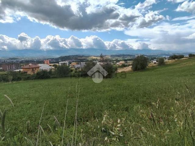 Terreno in vendita di 6550 m² in Contrada Gidora, 5