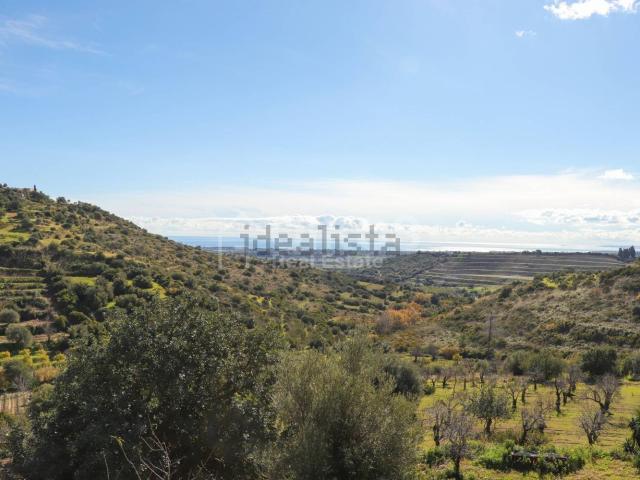 Terreno in vendita di 65000 m² in Strada Senza Nome