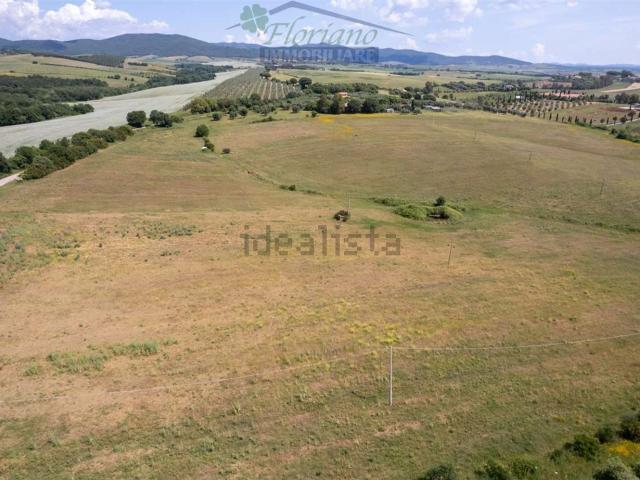 Terreno in vendita di 66000 m² in Strada Querciolare
