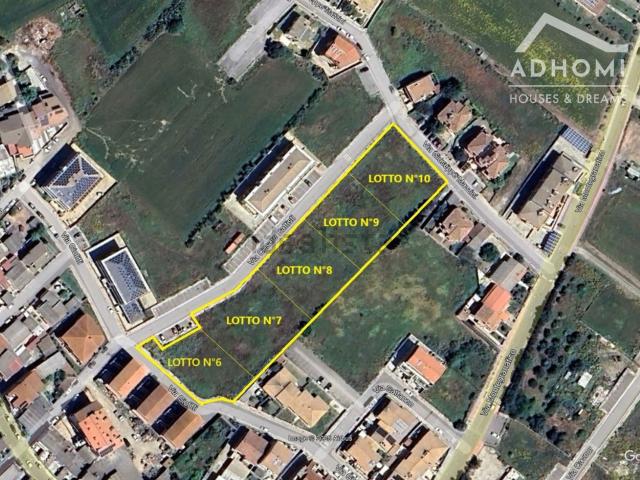 Terreno in vendita di 676 m² in Via Cesare Battisti