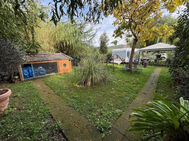Terreno in vendita di 670 m² in Viale Luigi Cadorna