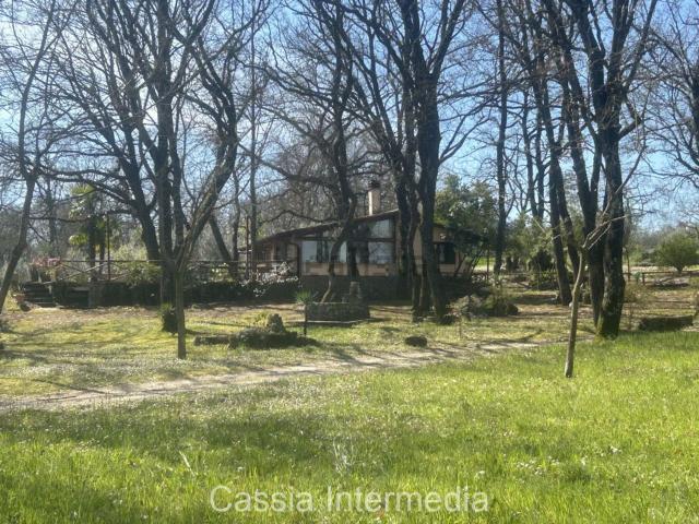 Terreno in vendita di 68000 m² in Via Campo Stivaletto, 1