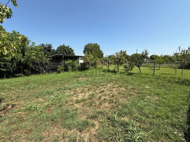 Terreno in vendita di 680 m² in Strada Vigna Fanucci
