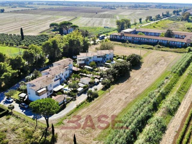 Terreno in vendita di 6900 m² in Via della Camminata