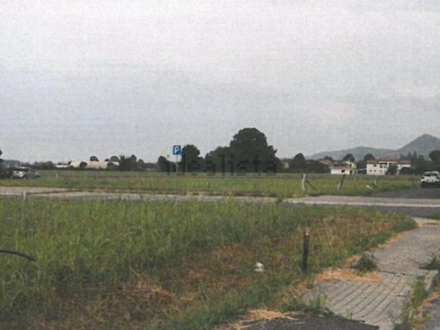 Terreno in vendita di 690 m² in Via Cà Oddo