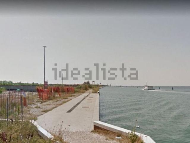 Terreno in vendita di 7000 m² in Strada Comunale dei Murazzi