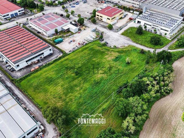 Terreno in vendita di 7000 m²