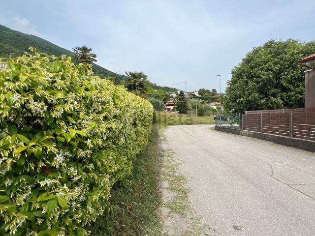 Terreno in vendita di 700 m²