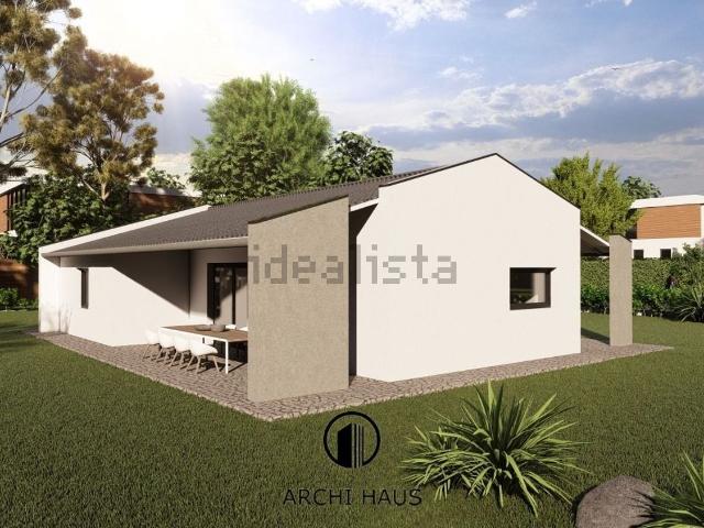 Terreno in vendita di 700 m² in Via Claut