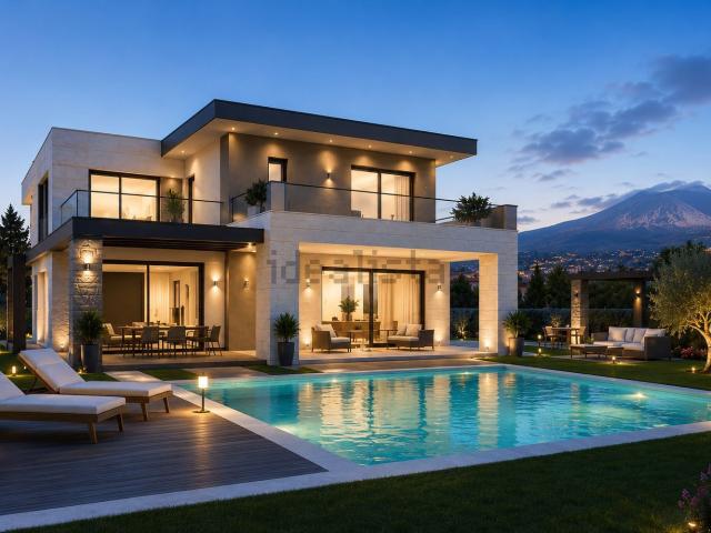 Terreno in vendita di 729 m² in Via Tiziano, 12