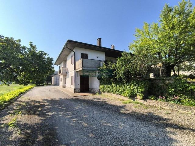 Terreno in vendita di 7210 m² in Via Colombare, 1